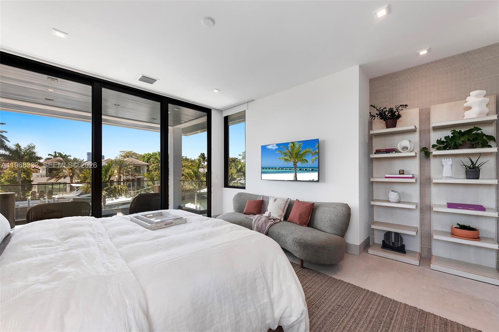 22 Isla Bahia Dr