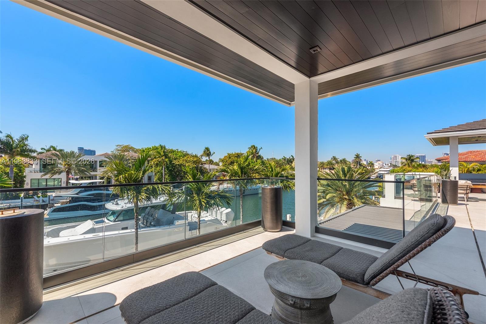 22 Isla Bahia Dr
