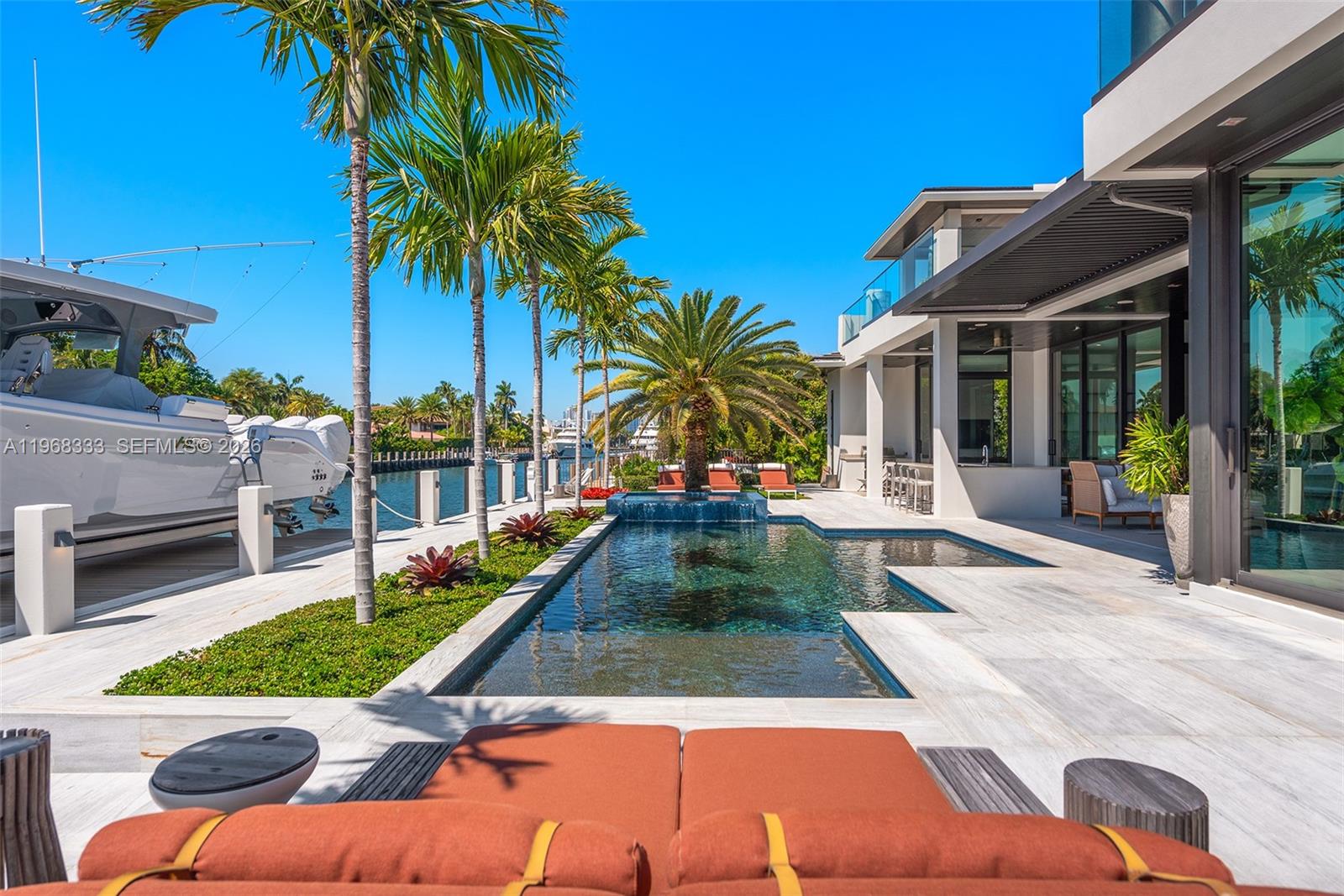 22 Isla Bahia Dr