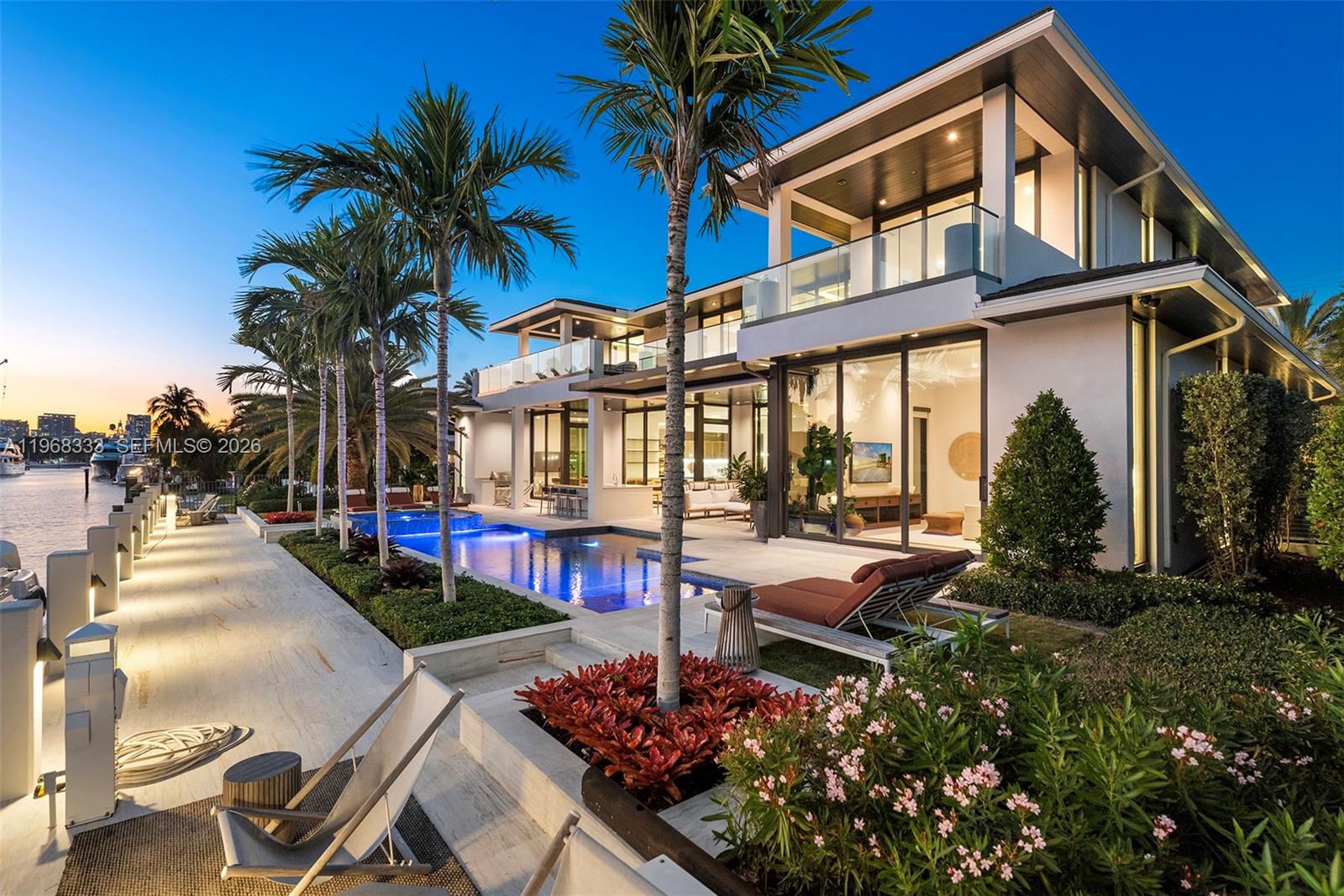 22 Isla Bahia Dr