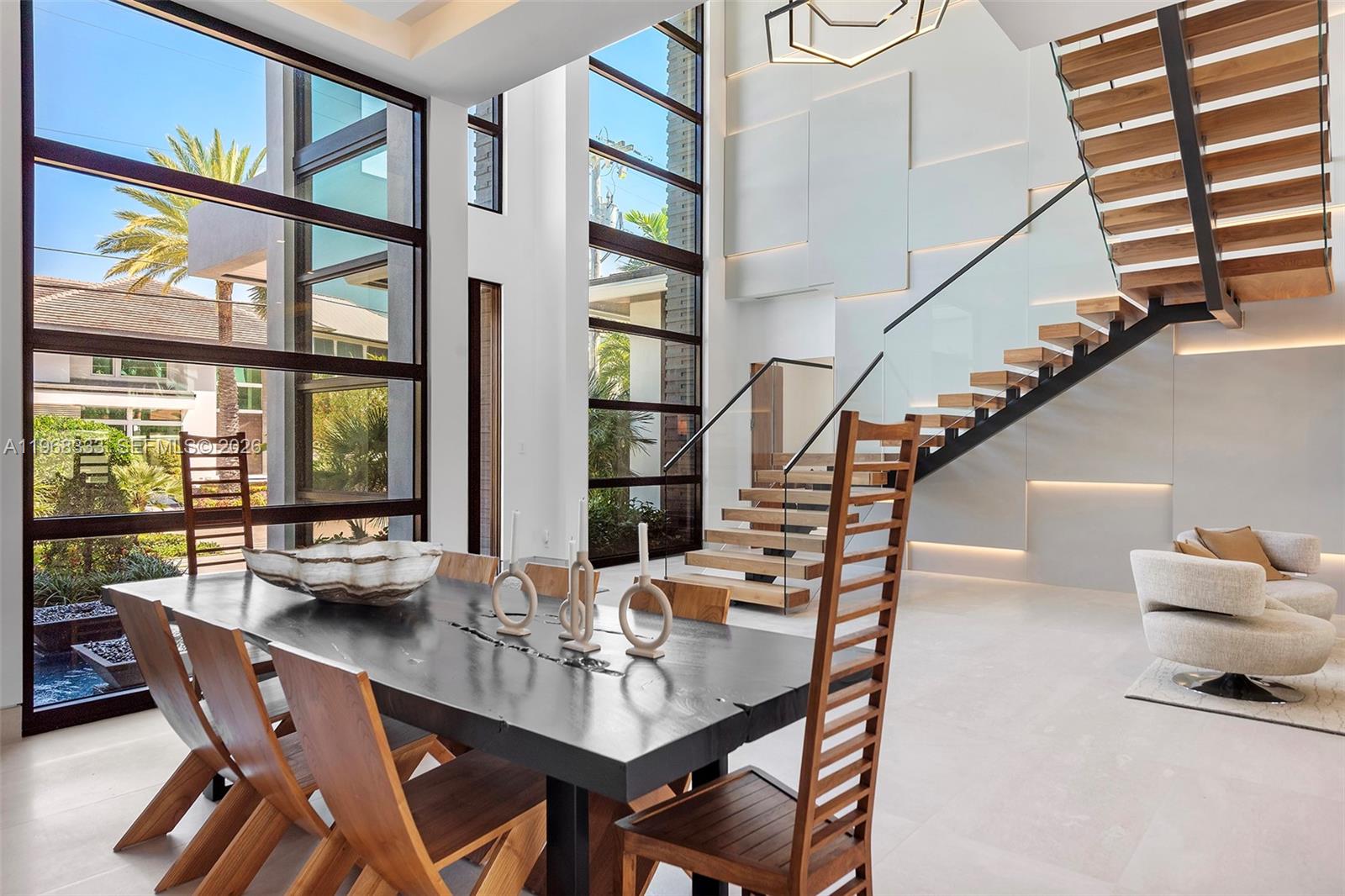 22 Isla Bahia Dr