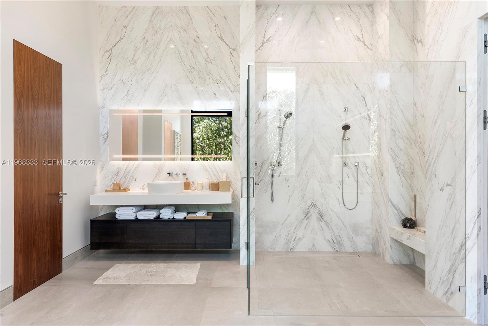 22 Isla Bahia Dr