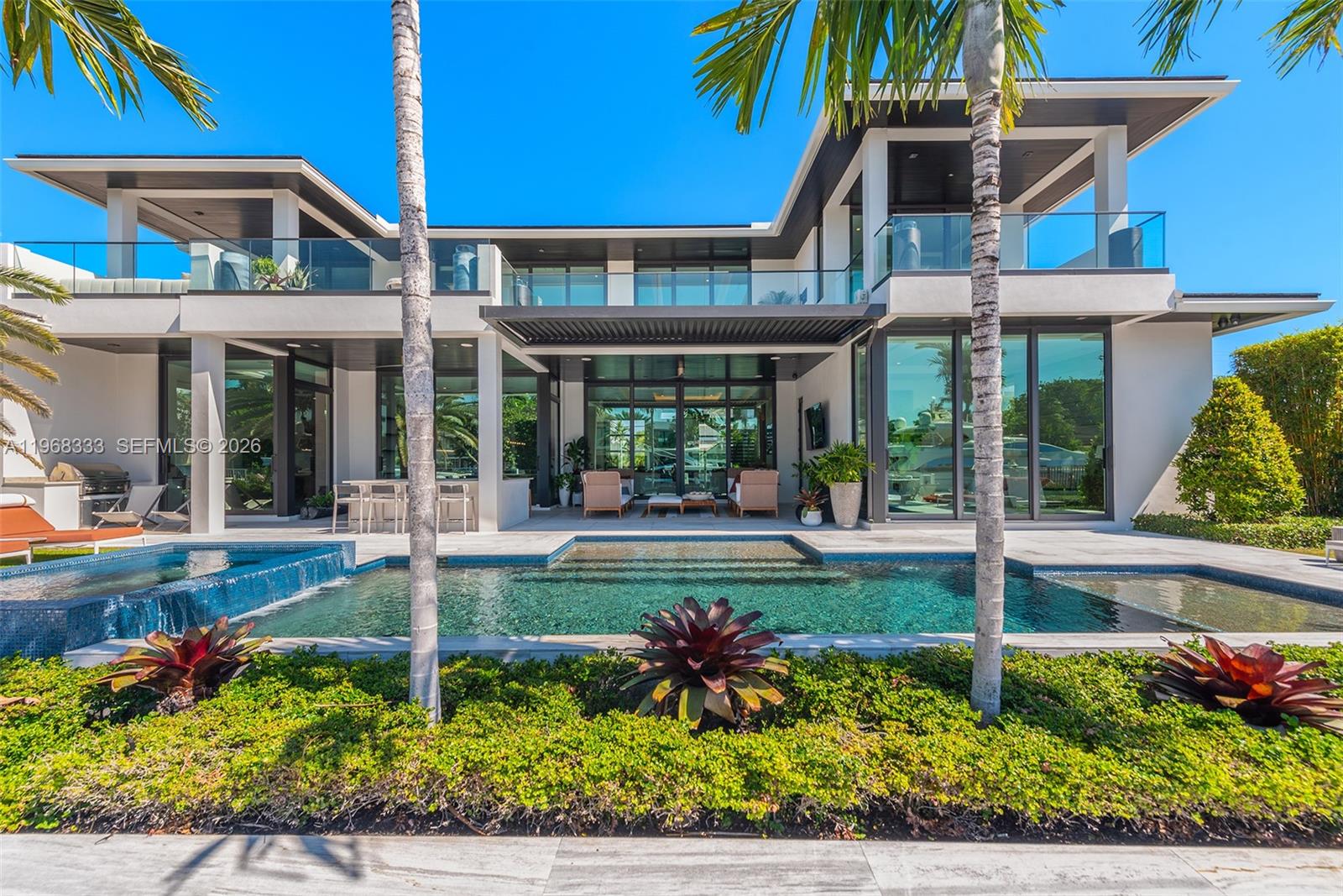 22 Isla Bahia Dr