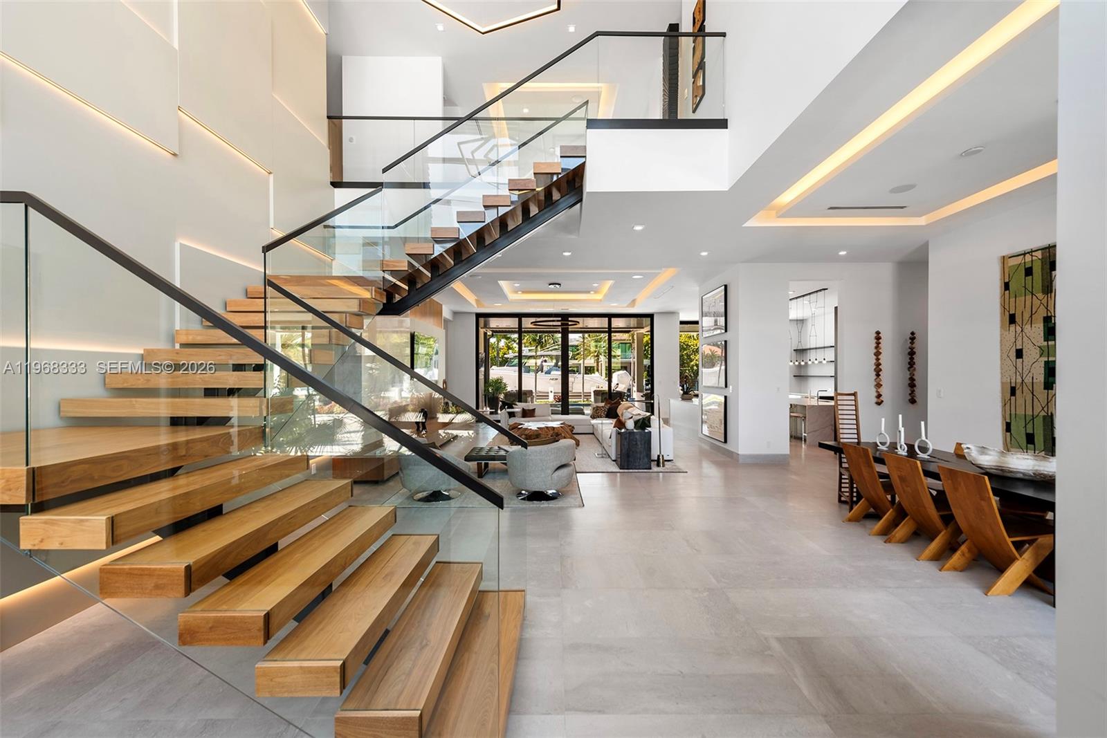 22 Isla Bahia Dr
