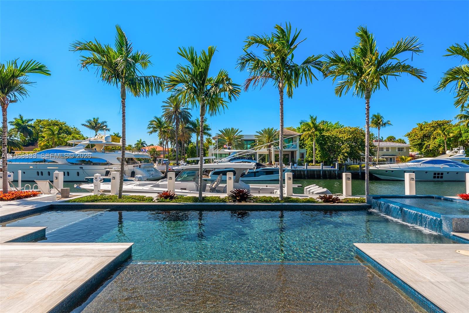 22 Isla Bahia Dr