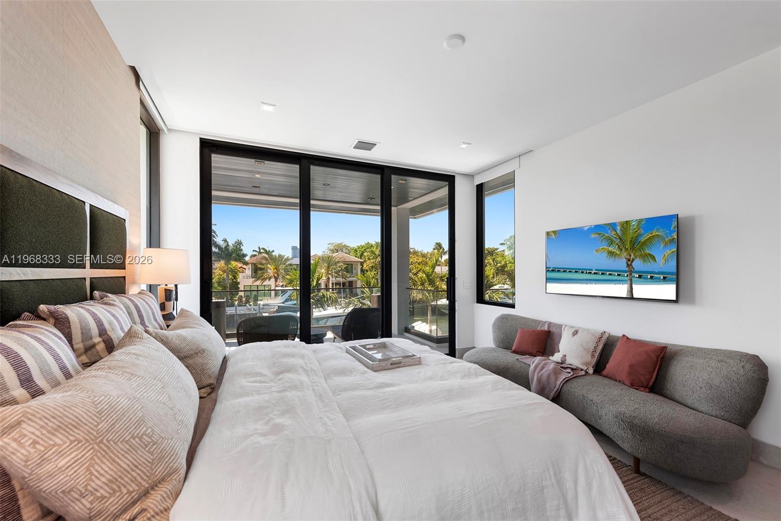 22 Isla Bahia Dr