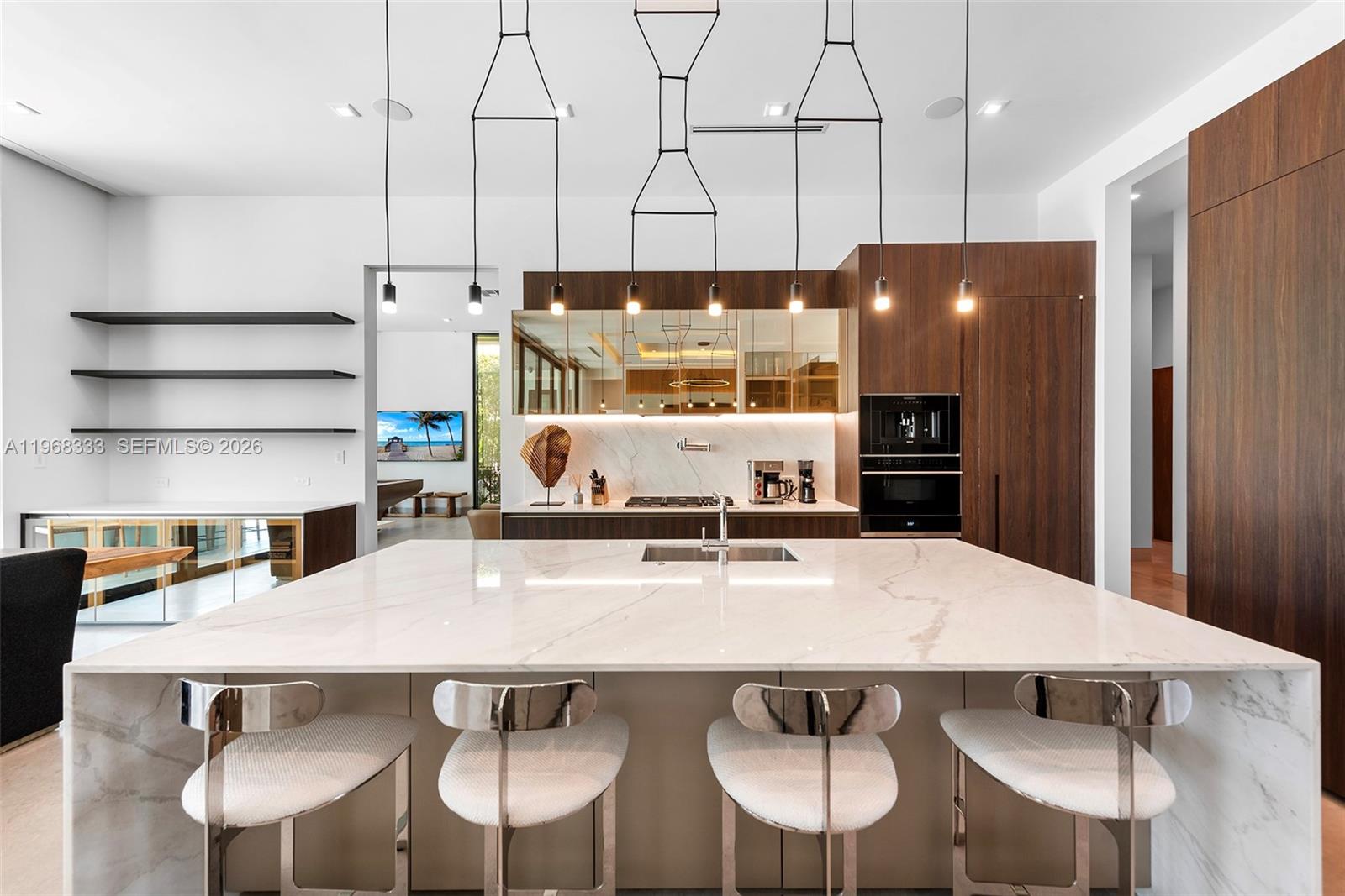 22 Isla Bahia Dr