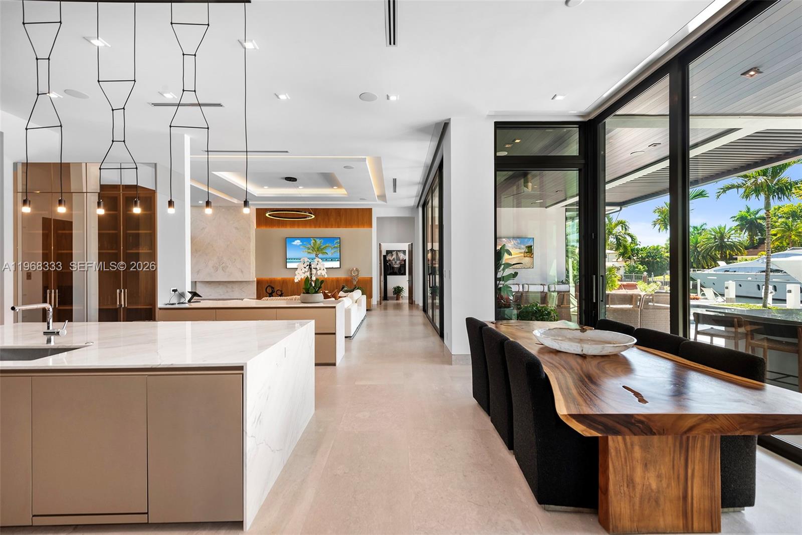 22 Isla Bahia Dr