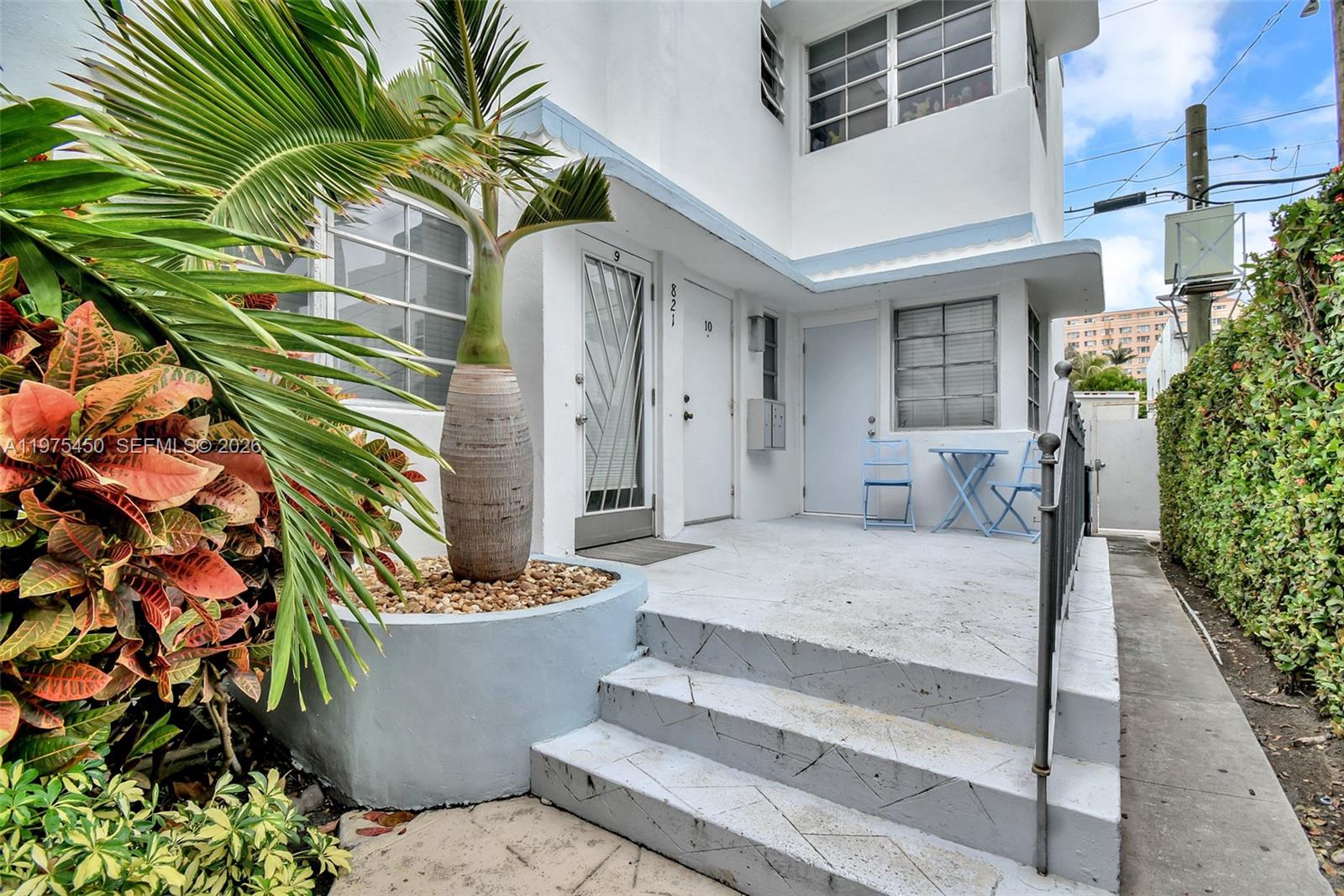 821 Meridian Ave # 9