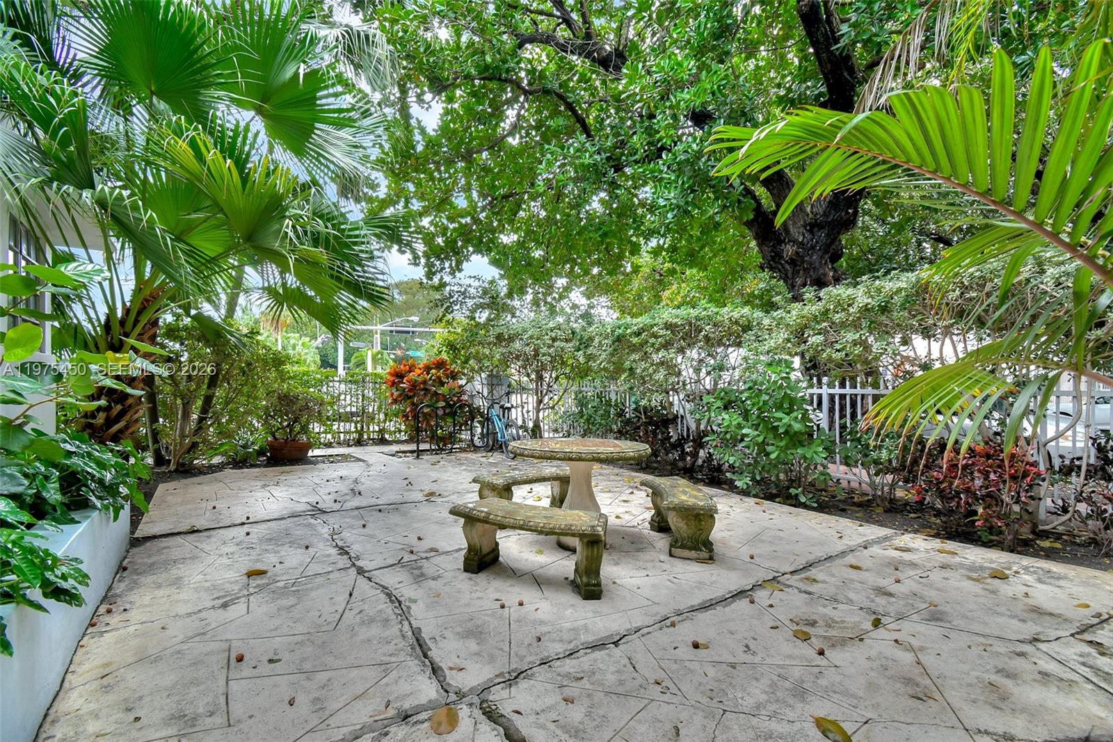 821 Meridian Ave # 9