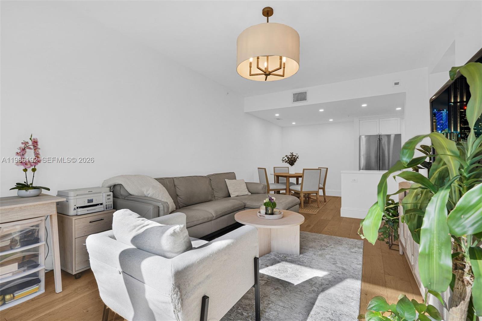 2107 SE 10th Ave # 817