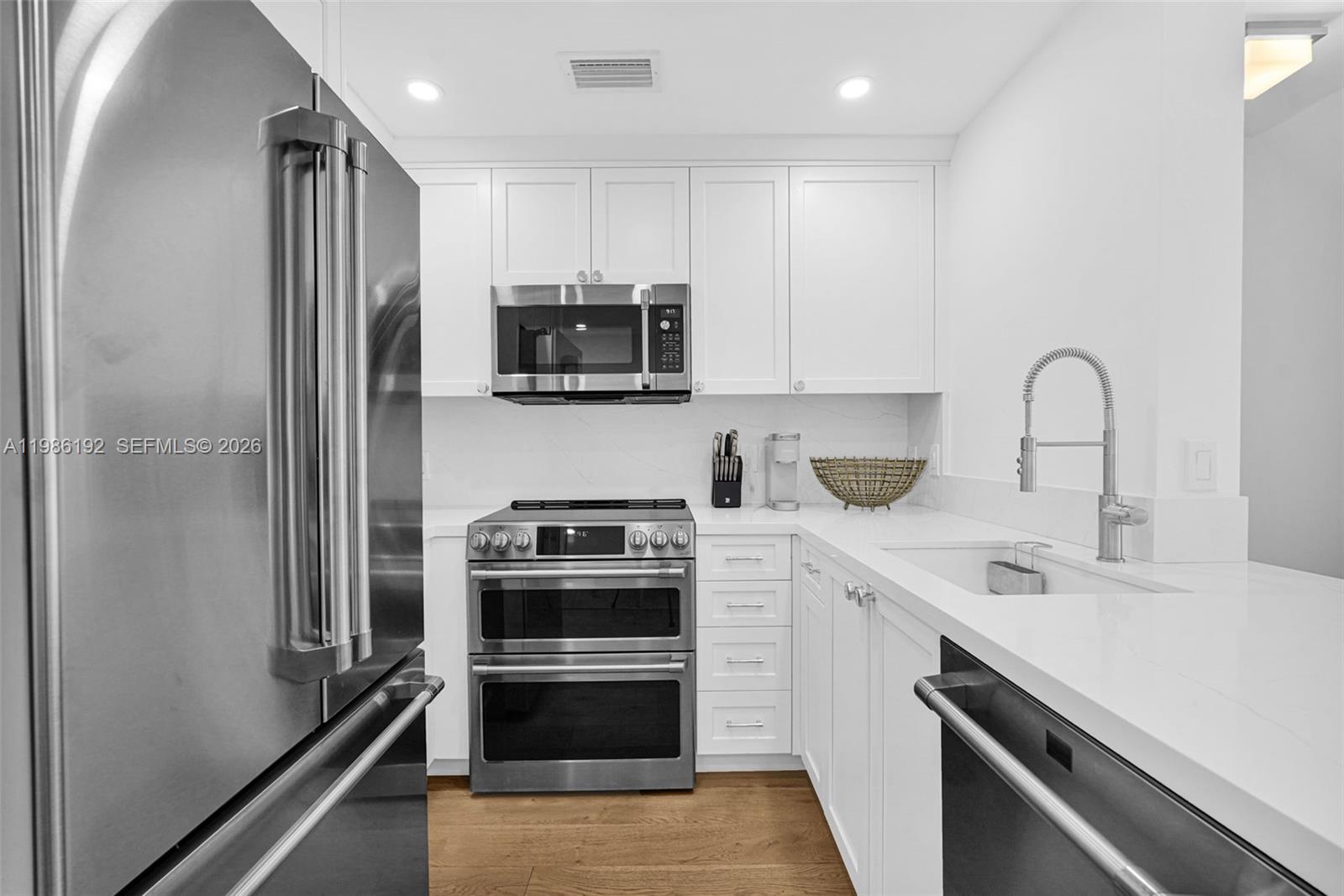 2107 SE 10th Ave # 817