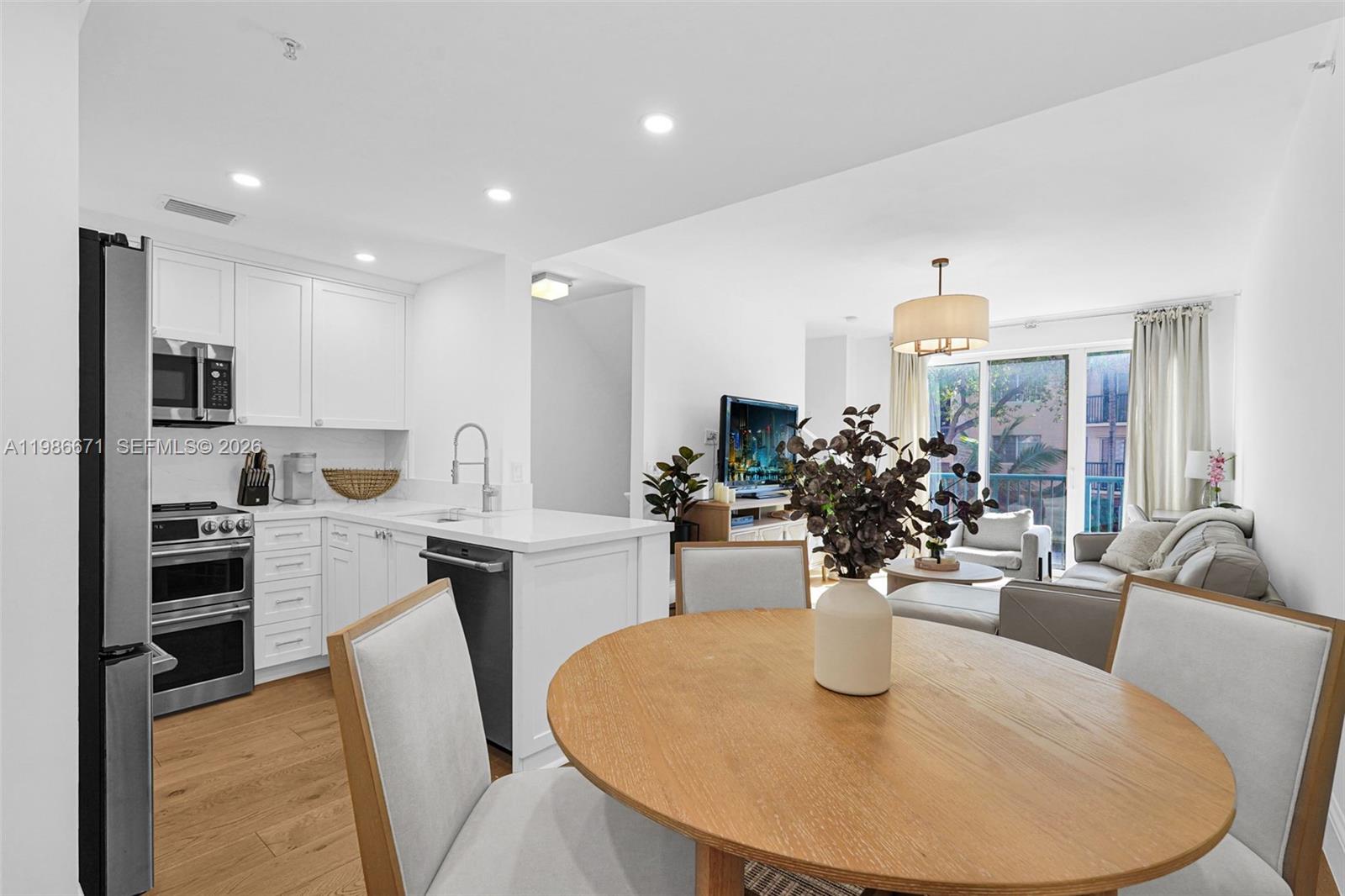 2107 SE 10th Ave # 817