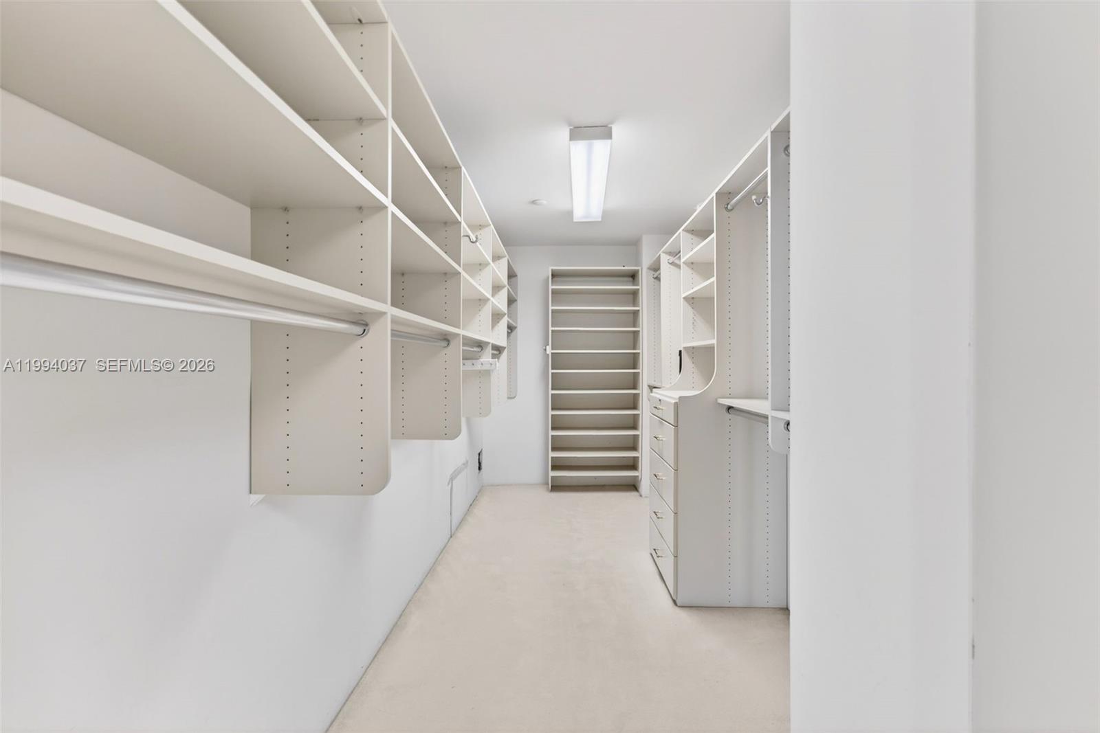 2800 Island Blvd Unit: PH02