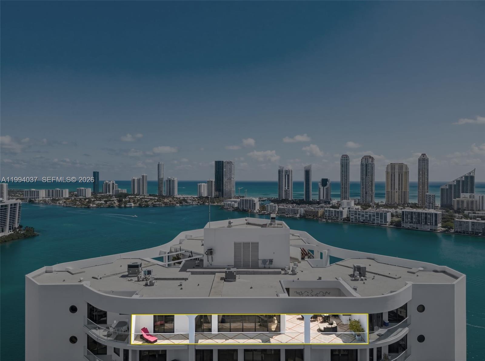 2800 Island Blvd Unit: PH02