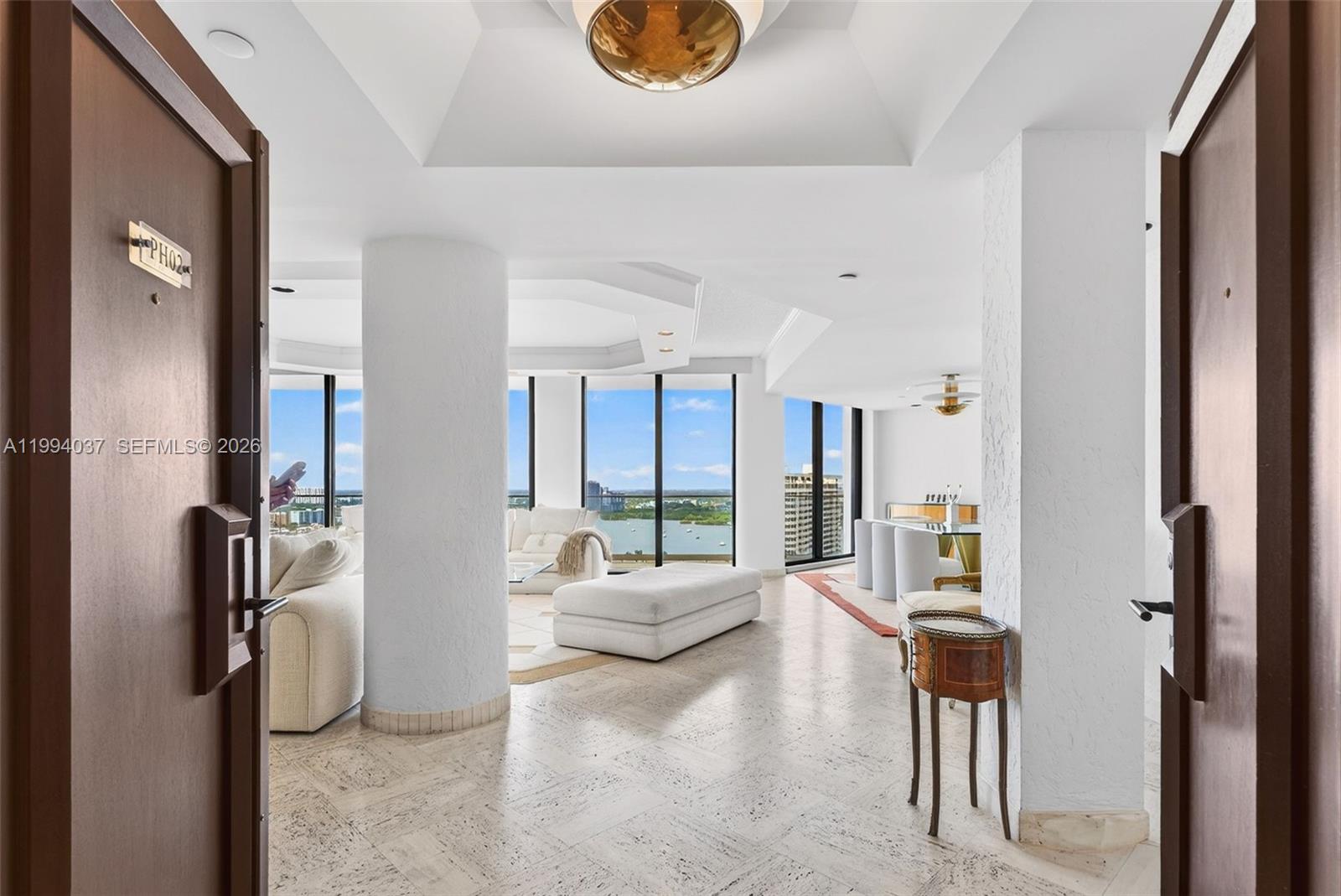 2800 Island Blvd Unit: PH02