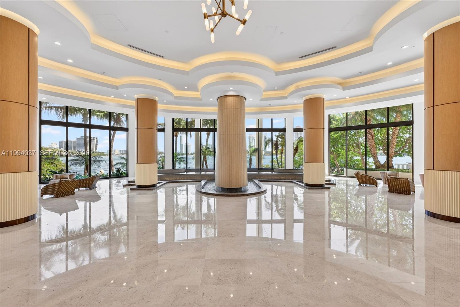 2800 Island Blvd Unit: PH02