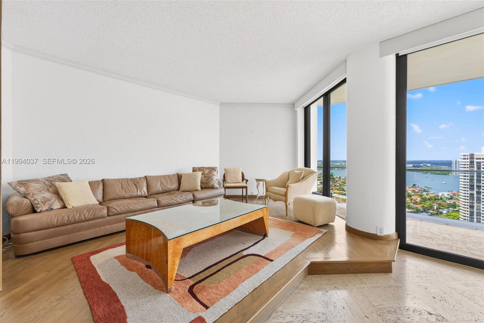 2800 Island Blvd Unit: PH02