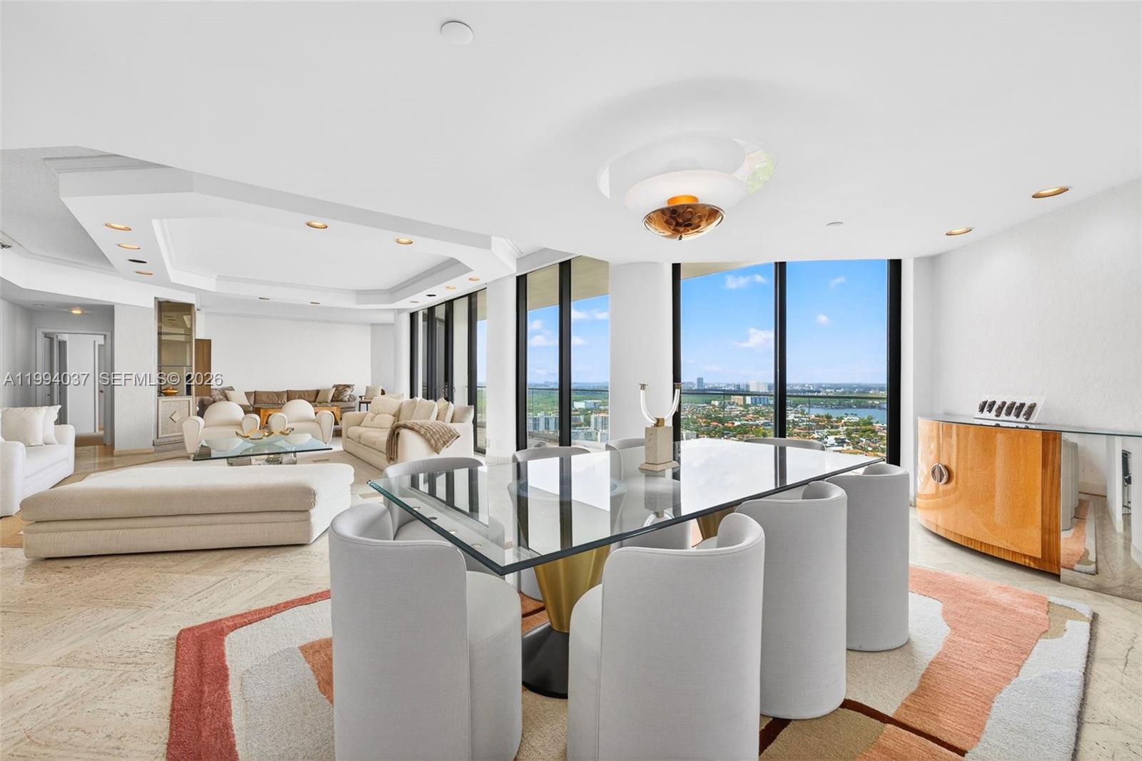 2800 Island Blvd Unit: PH02