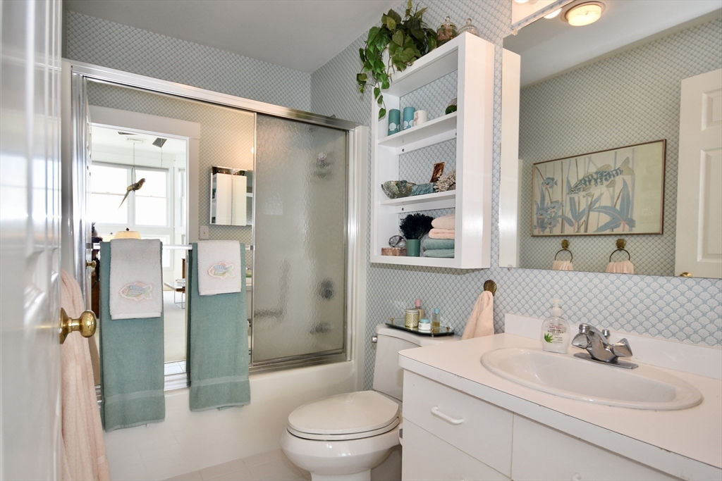 19 Hidden Bay Dr # 19