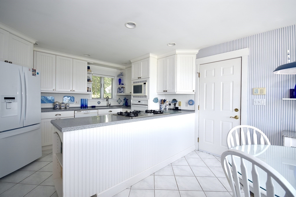 19 Hidden Bay Dr # 19