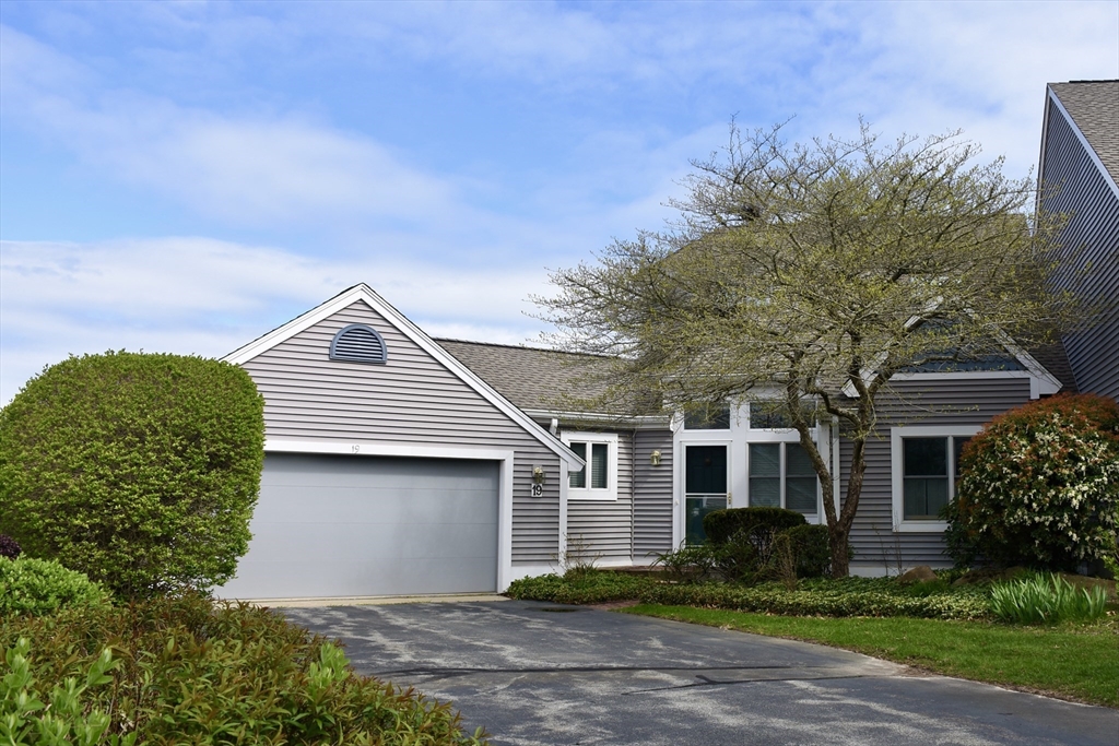 19 Hidden Bay Dr # 19