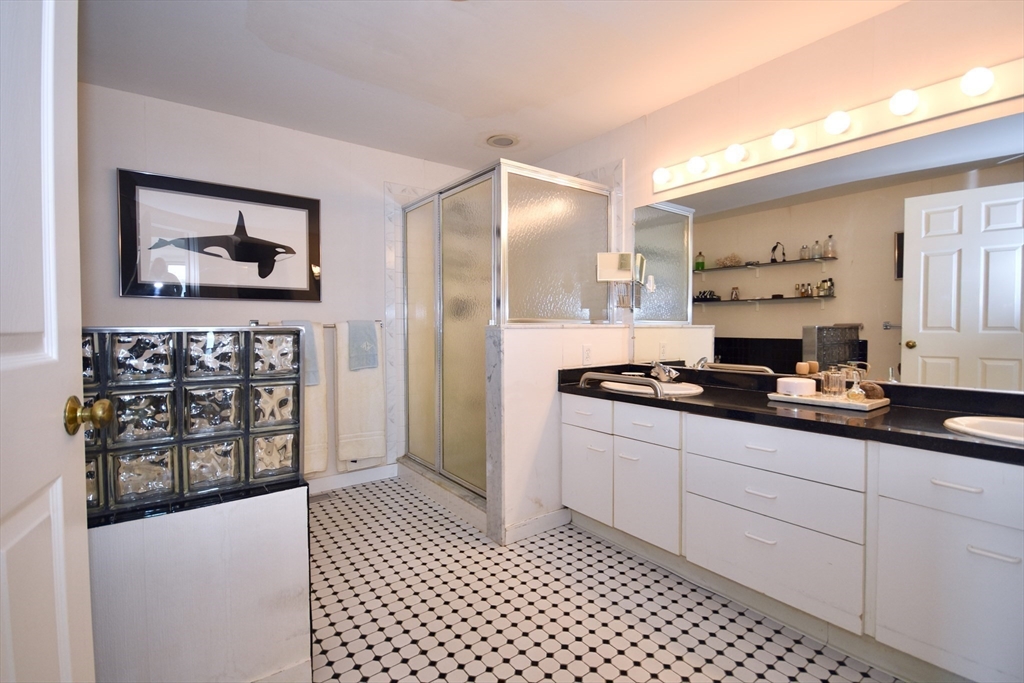 19 Hidden Bay Dr # 19