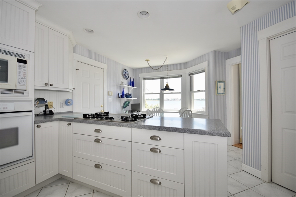 19 Hidden Bay Dr # 19