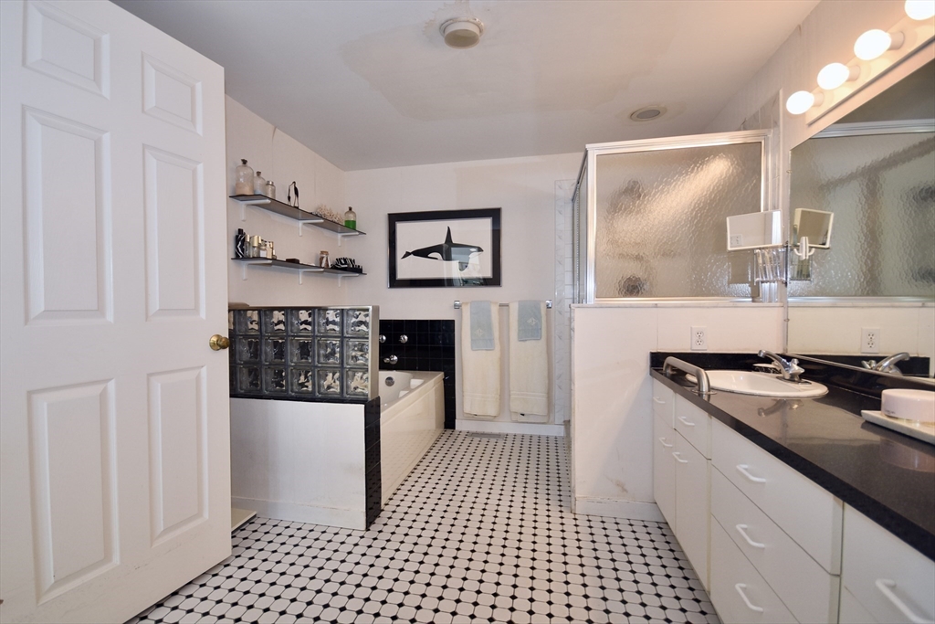 19 Hidden Bay Dr # 19