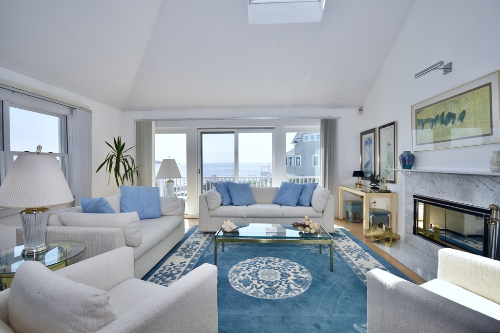 19 Hidden Bay Dr # 19