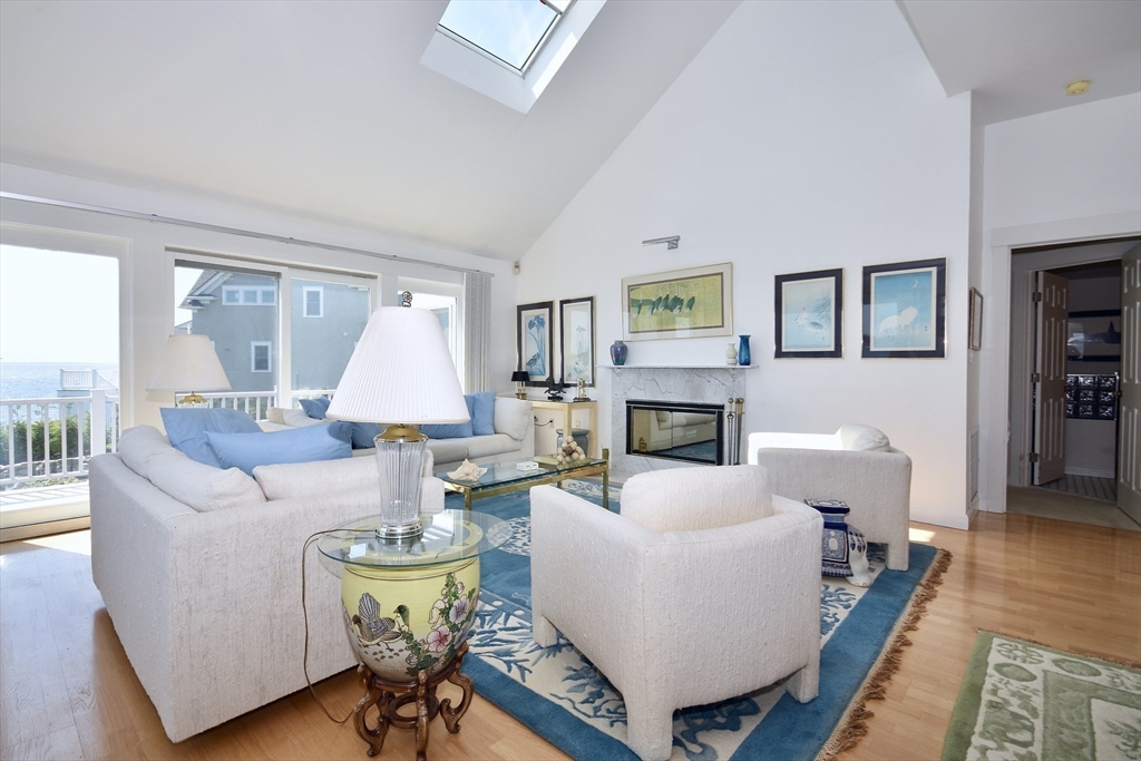19 Hidden Bay Dr # 19