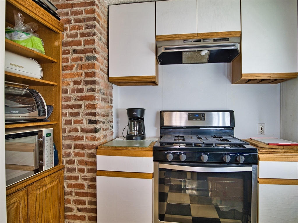 295 Cedar St