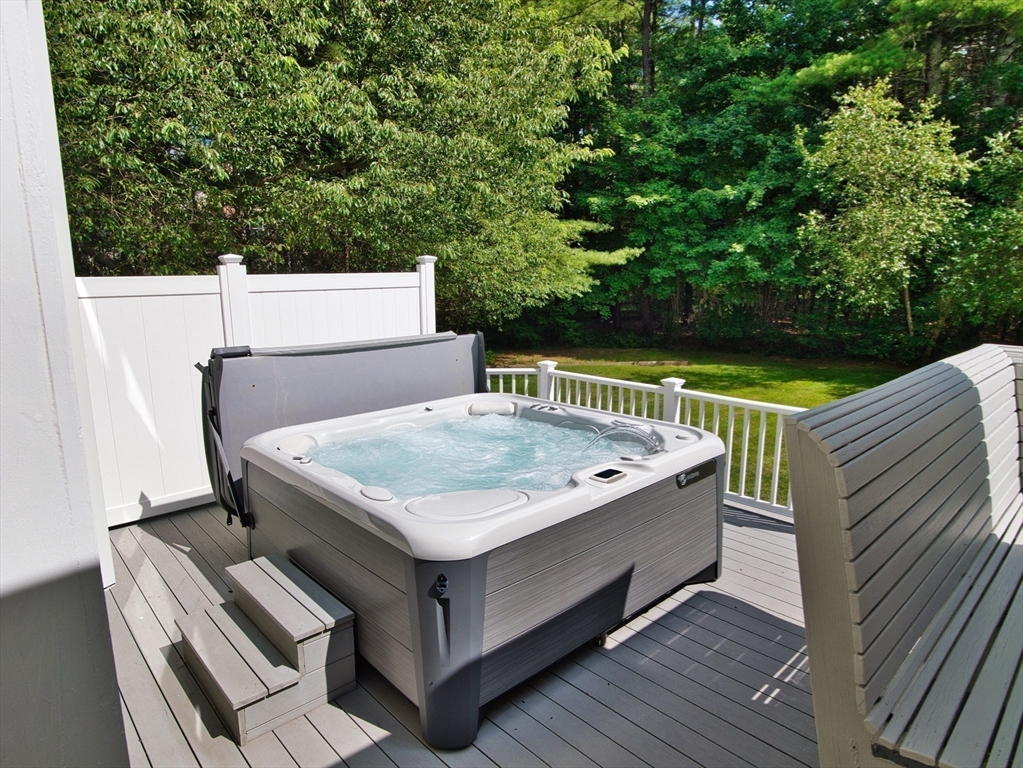23 Baker Ln