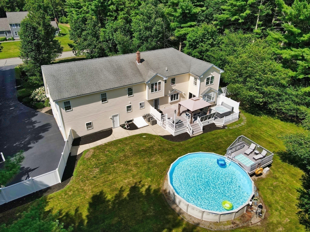 23 Baker Ln
