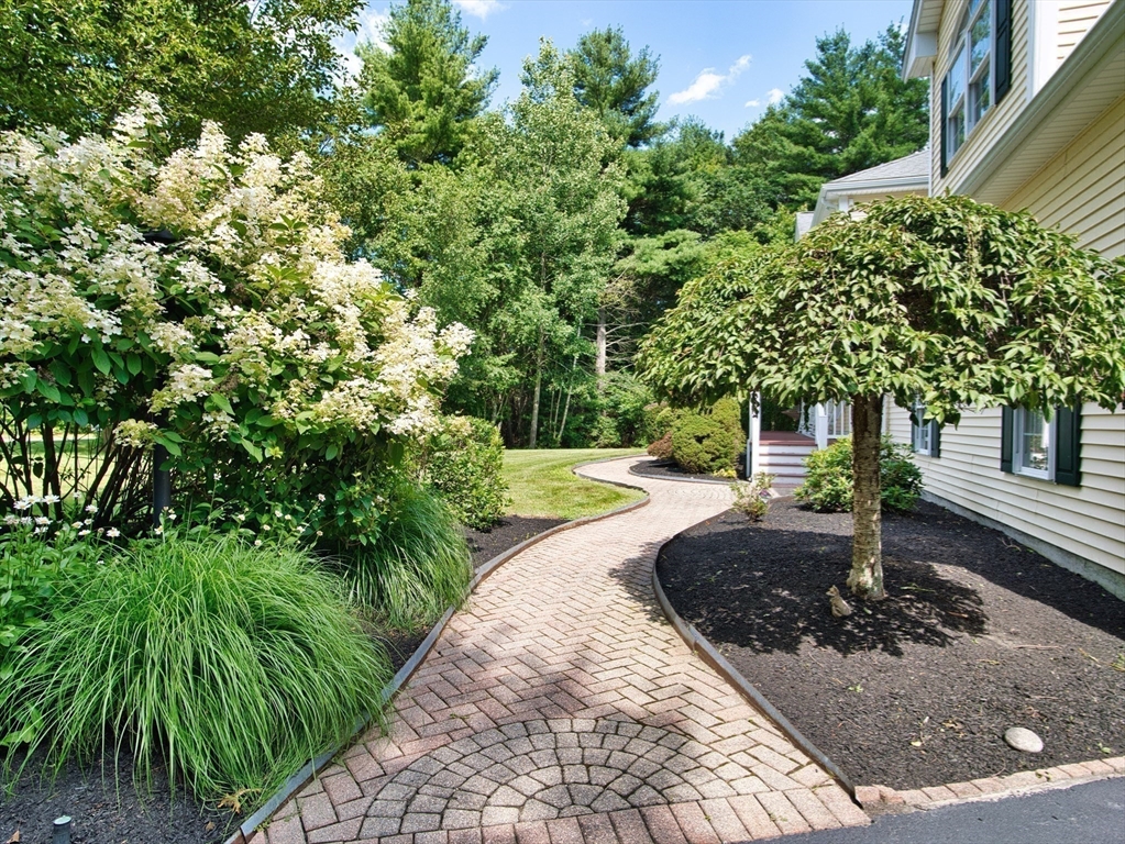 23 Baker Ln