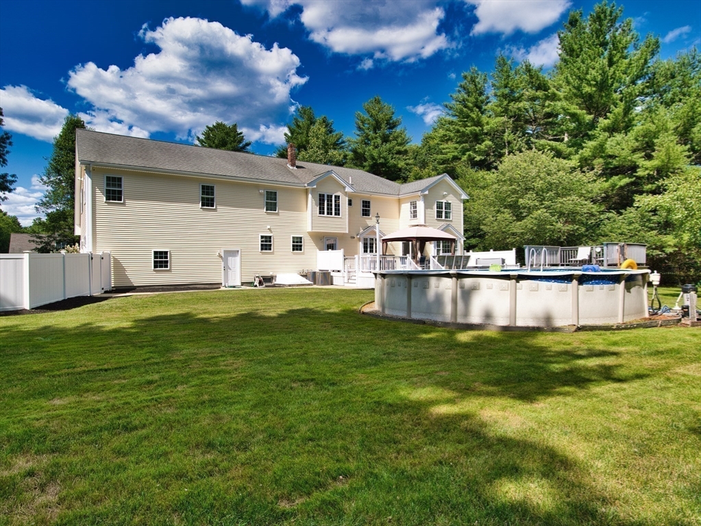 23 Baker Ln