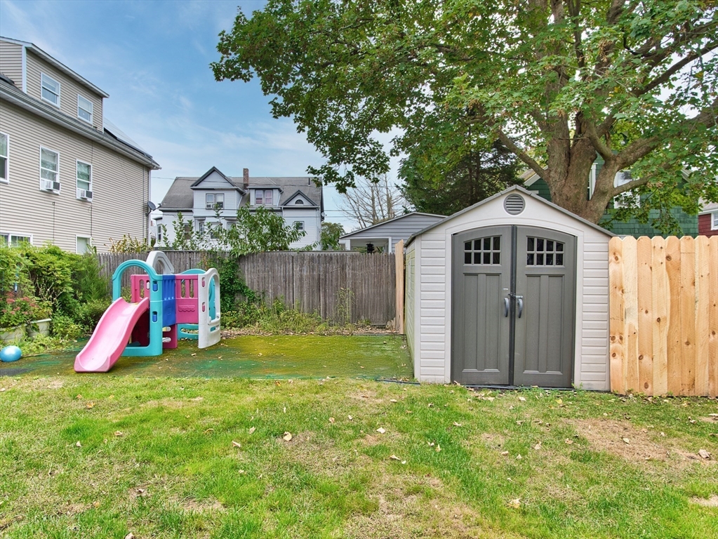 44 Maitland St