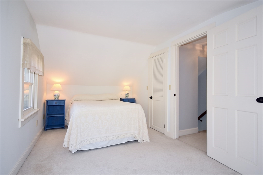 19 Bellevue St