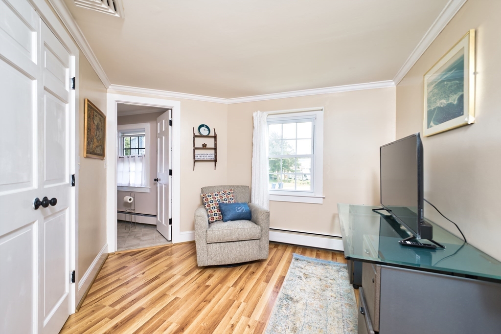 36 Alder St