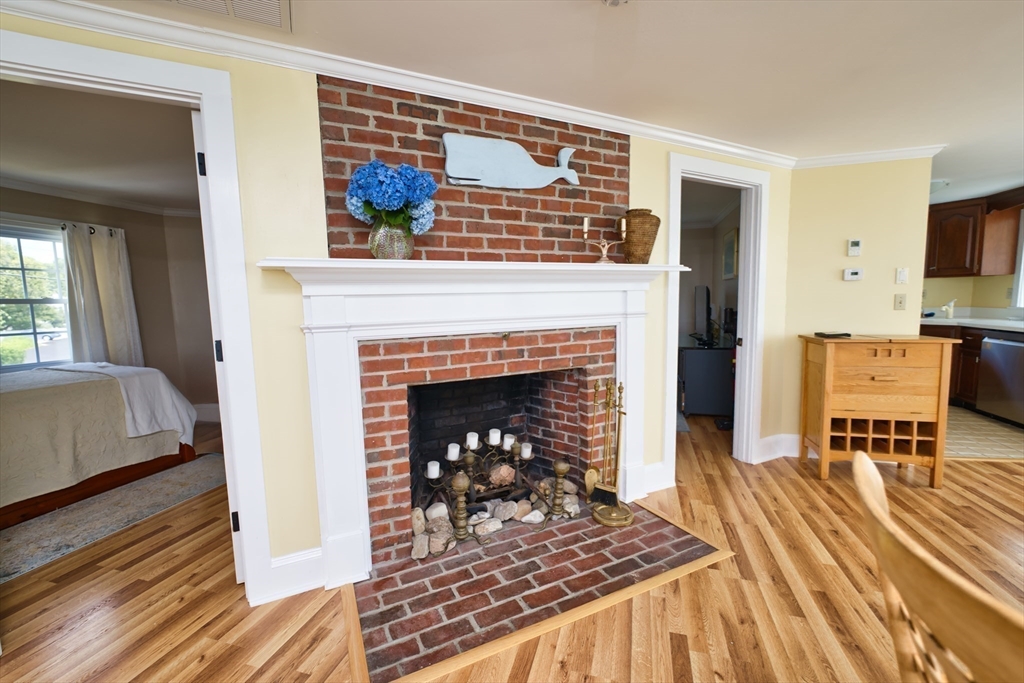 36 Alder St