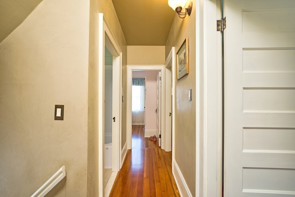 28 Priscilla St