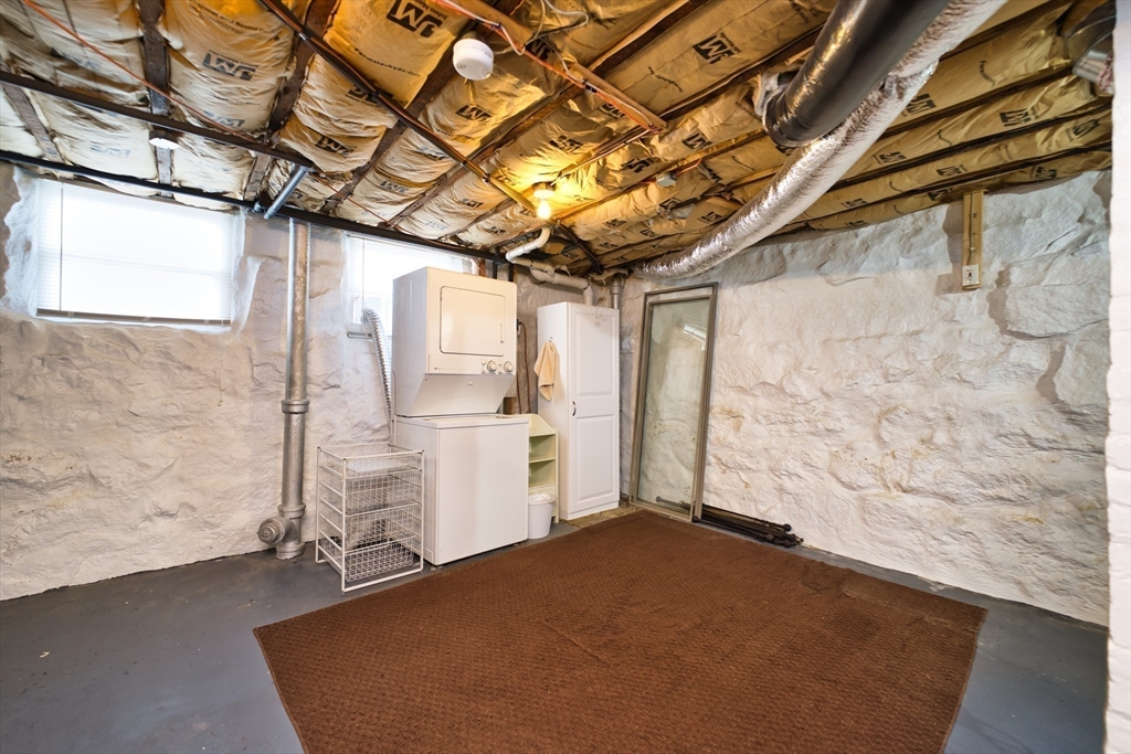 28 Priscilla St
