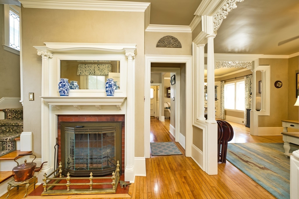 28 Priscilla St