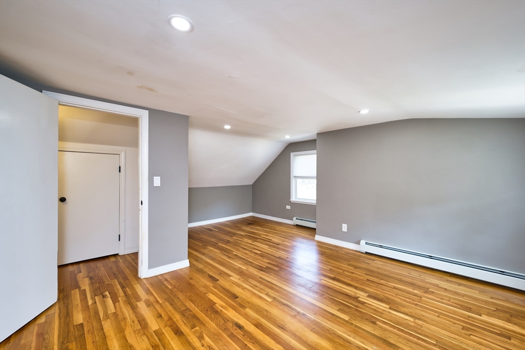 462 Old Westport Rd
