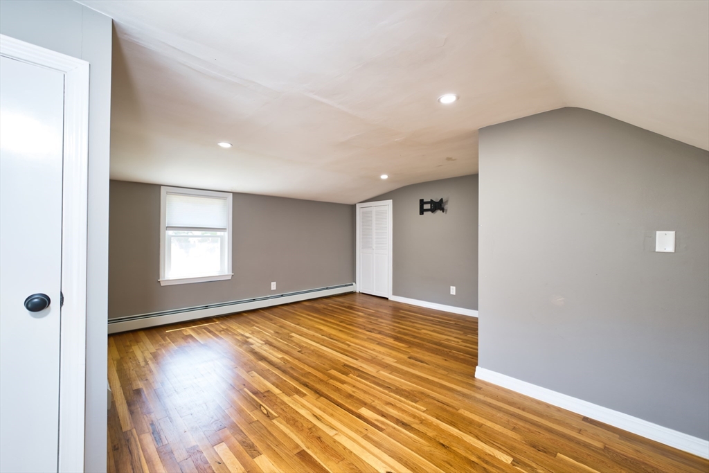 462 Old Westport Rd