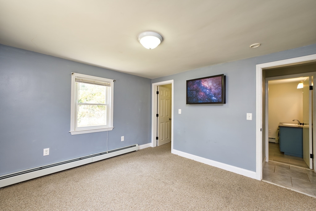 462 Old Westport Rd
