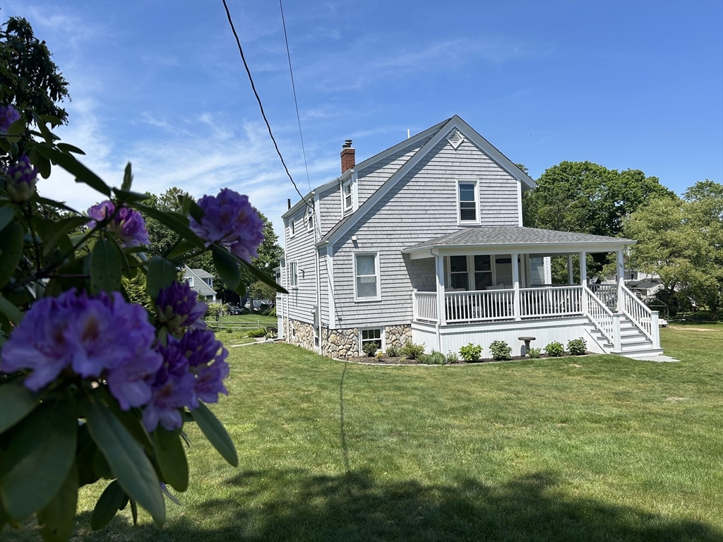 29 Bayview Ave