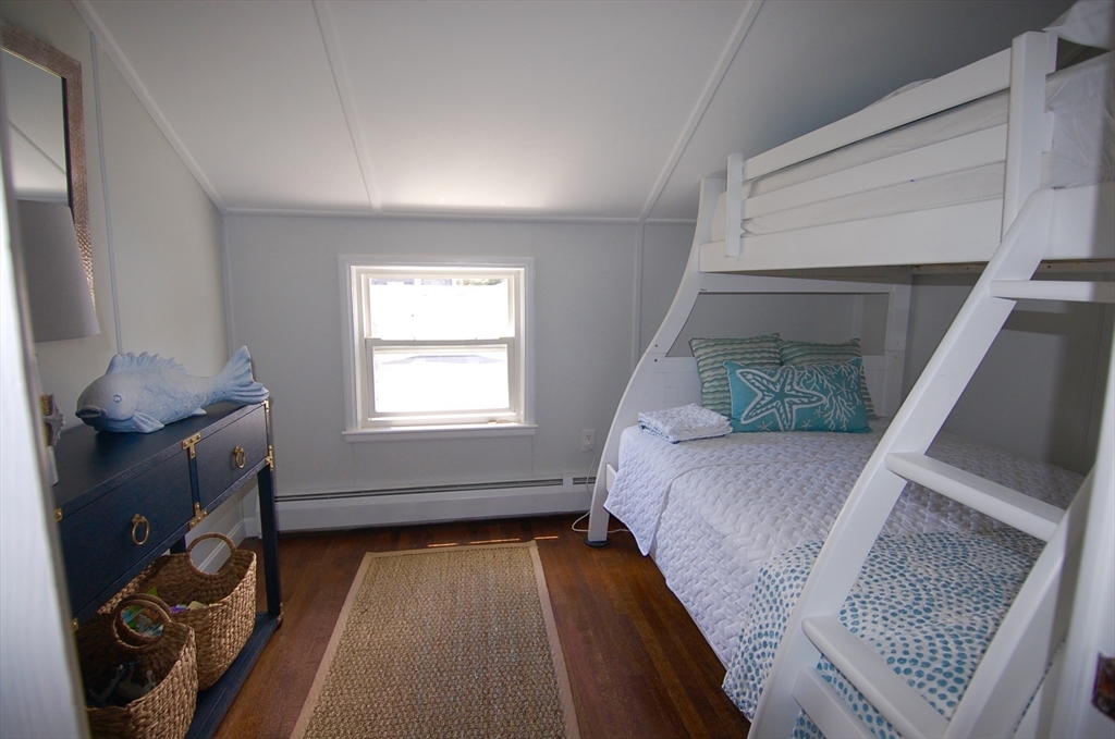 29 Bayview Ave