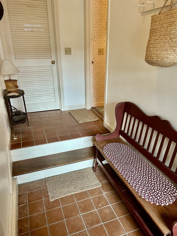 41 Nina St