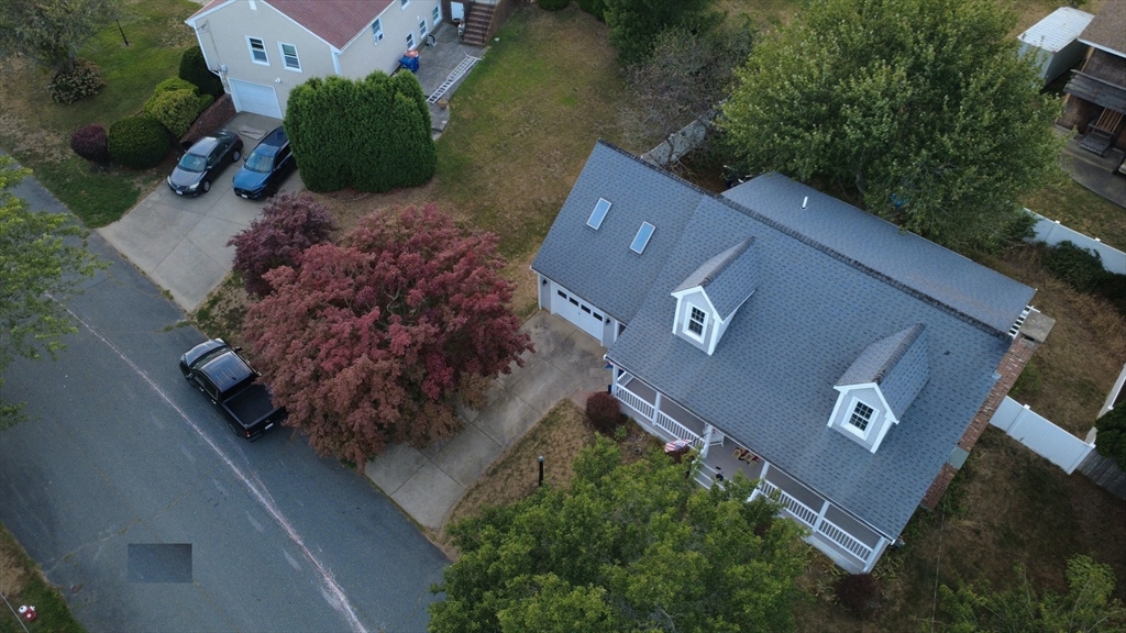41 Nina St